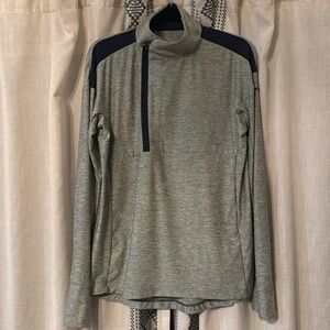 Under Armour Lightweight Pullover